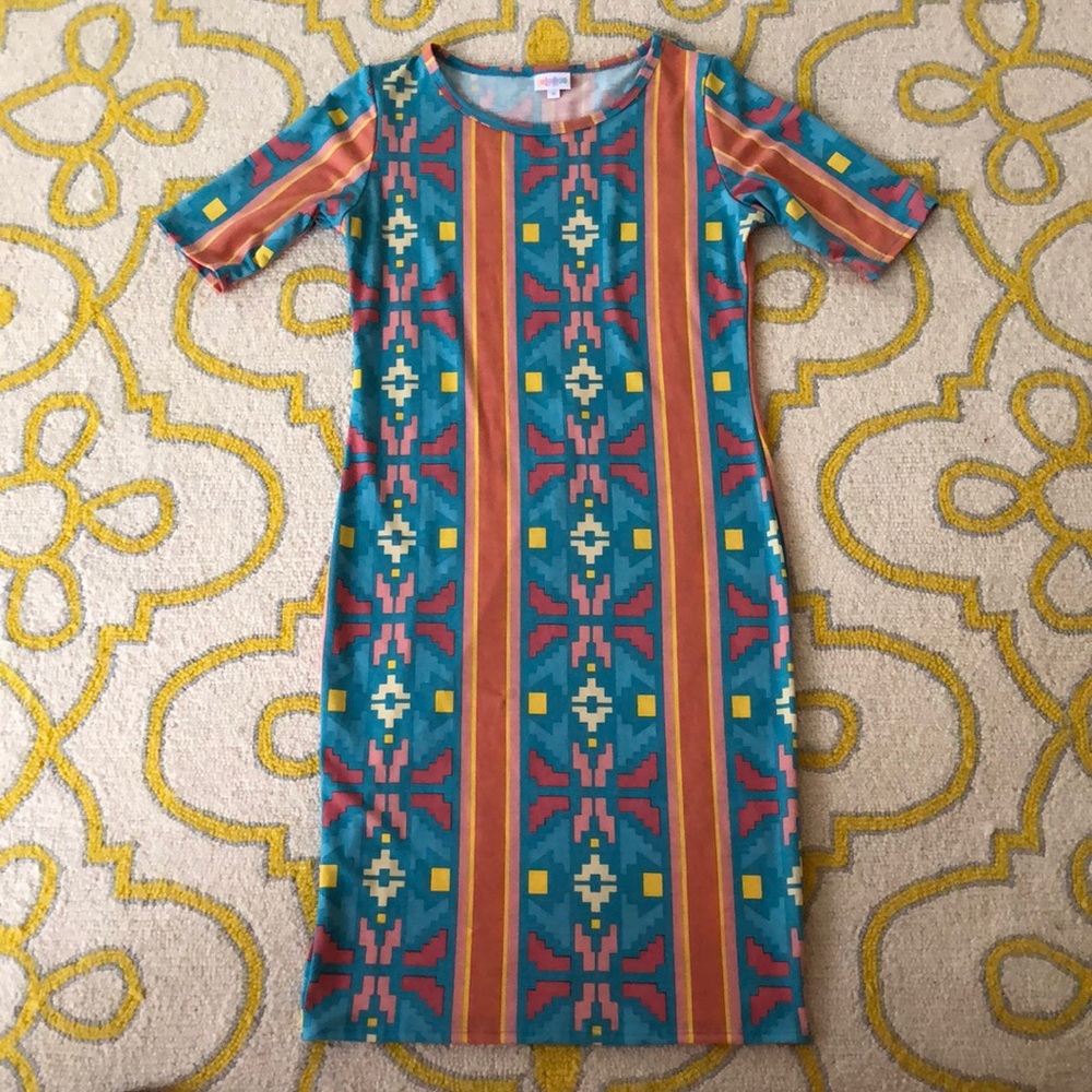 👗 NWOT LuLaRoe Julia Dress👗 Sz M